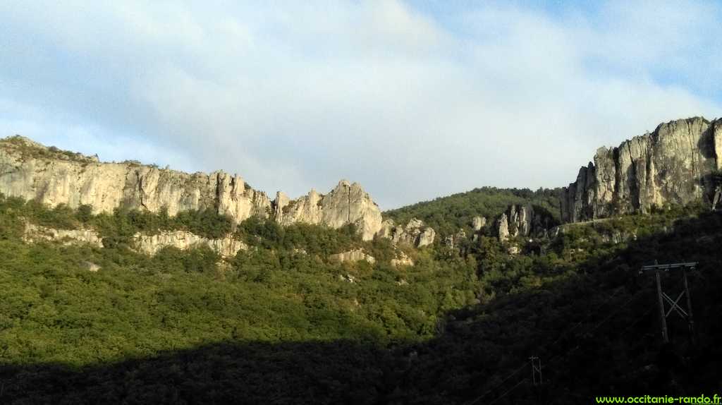 Pégairolles-de-l'Escalette - Les falaises de l'Escalette