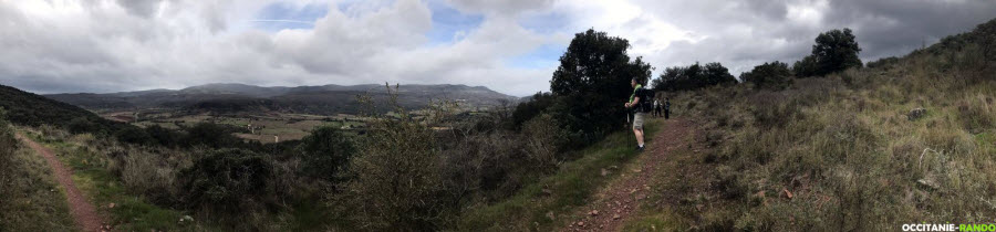 Occitanie-rando - Randonnée pédestre - Le plateau du Cayroux - Le Puech village rouge