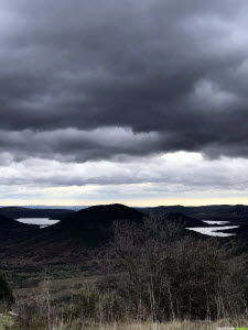 Occitanie-rando - Randonnée pédestre - Le plateau du Cayroux - Le Puech village rouge