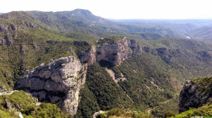 Occitanie-rando - Randonnée pédestre - Saint-Jean-de-Fos - La maison des Légendes et ses grottes