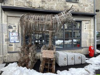 Occitanie-rando - Randonnée raquettes - Aveyron - Laguiole - Gîte - La Maison