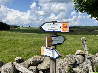 Randonnée itinérante - Tour de l'Aubrac - 4 jours - Occitanie-rando