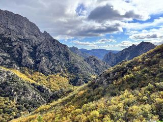 Trekking dans les gorges d'Héric entre Bardou et Héric