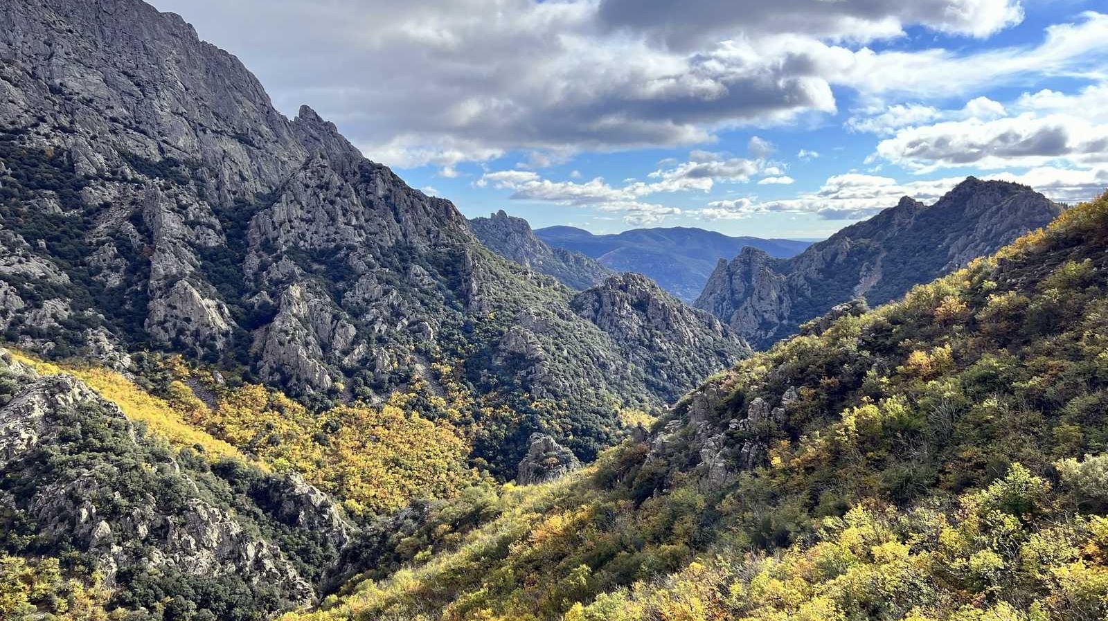 Trekking dans les gorges d'Héric entre Bardou et Héric