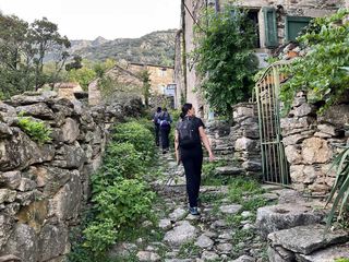 Le roc du Caroux et ses aiguilles par le sentier de Saint-Martin-de-l'Arçon