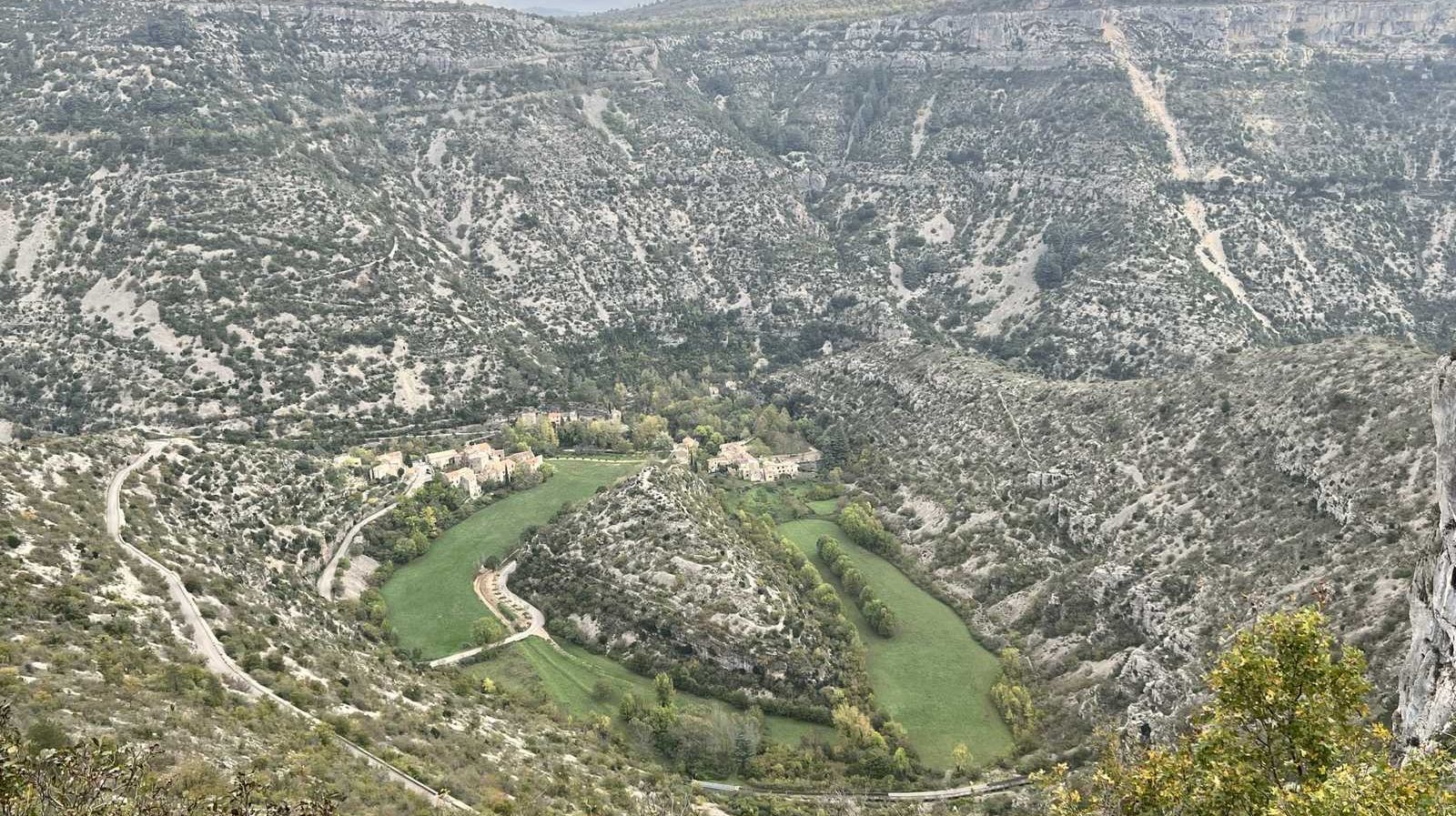 Randonnée au cirque de Navacelles entre deux causses