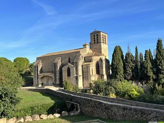 Fontès en vallée de l'Hérault, entre vignes et volcans