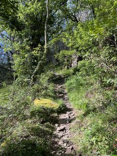 Défi Nature : Randonnée à Prémian - Le Chemin des Légendes vous Attend !