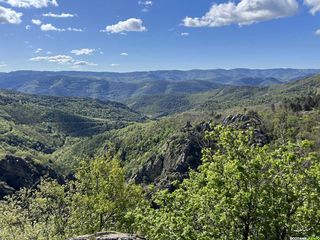 Défi Nature : Randonnée à Prémian - Le Chemin des Légendes vous Attend !