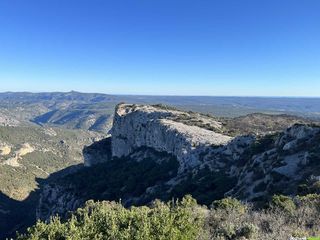 Le grand tour de Saint-Guilhem-le-Désert en mode sportif ! Le grand tour de Saint-Guilhem-le-Désert en mode sportif !