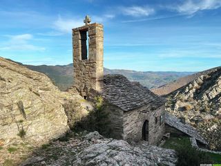 La chapelle de Saint-Eutrope sur le massif de l'Espinouse en version trekking