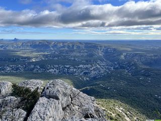 Randonnée de Noël à Saint-Guilhem-le-Désert : 21 km de magie et 960 m de féerie !