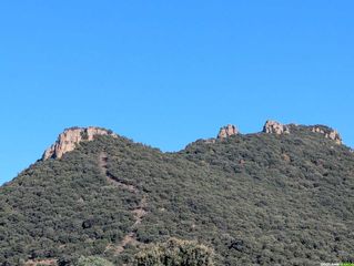 Randonnée au Roc des Deux Vierges depuis Saint-Saturnin-de-Lucian Randonnée au Roc des Deux Vierges depuis Saint-Saturnin-de-Lucian