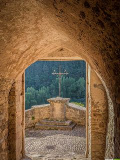 Randonnée depuis La Roque-Sainte-Marguerite : gorges de la Dourbie, causse Noir et chaos de Roquesaltes Randonnée depuis La Roque-Sainte-Marguerite : gorges de la Dourbie, causse Noir et chaos de Roquesaltes