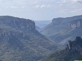 Randonnée depuis La Roque-Sainte-Marguerite : gorges de la Dourbie, causse Noir et chaos de Roquesaltes