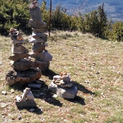 Occitanie Rando Randonnee Herault Gourgas Bout Du Monde Causse Larzac Grotte Vire 04