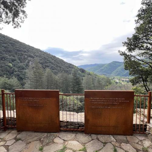 Occitanie Rando Trekking Portail Des Cades 04