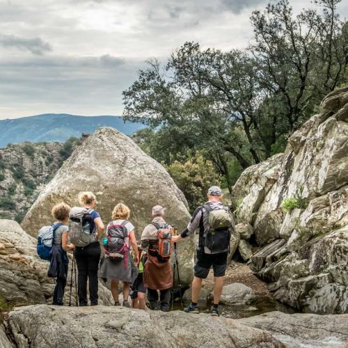 Occitanie Rando Trekking Portail Des Cades 83