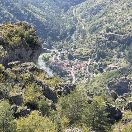 Occitanie Rando Trekking Roque Sainte Marguerite Causse Noir Vallee Dourbie Millau 84