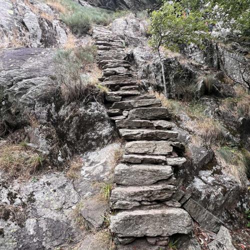 Occitanie Rando Trekking Legende Premian Langlade Vezoles 96